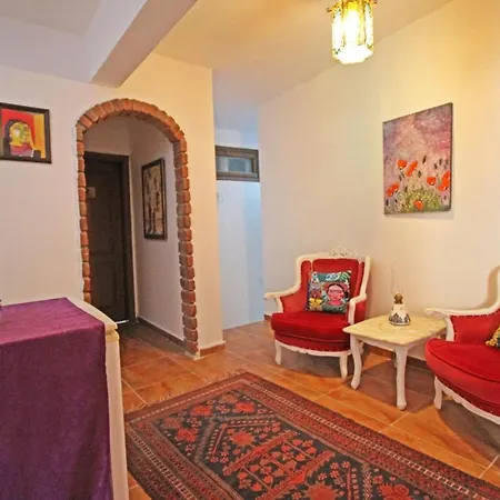 Eflatun Konuk Evi Çanakkale