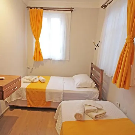 Eflatun Konuk Evi Çanakkale