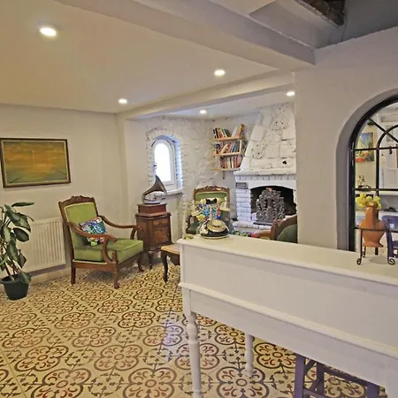 Pensjonat Eflatun Konuk Evi Çanakkale